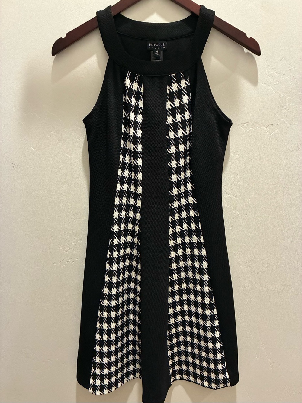Enfocus Studio Black & White Houndstooth Halter A-Line Mini Dress